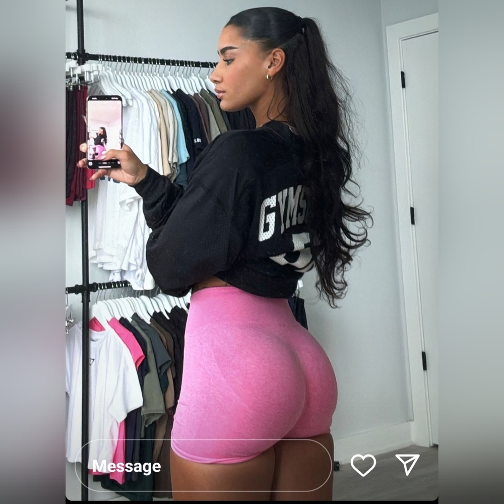 ❌️SOLD❌️GYMSHARK LIFT CONTOUR SEAMLESS SHORTS. PINK. Small